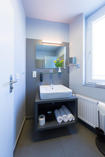 Bathroom 9