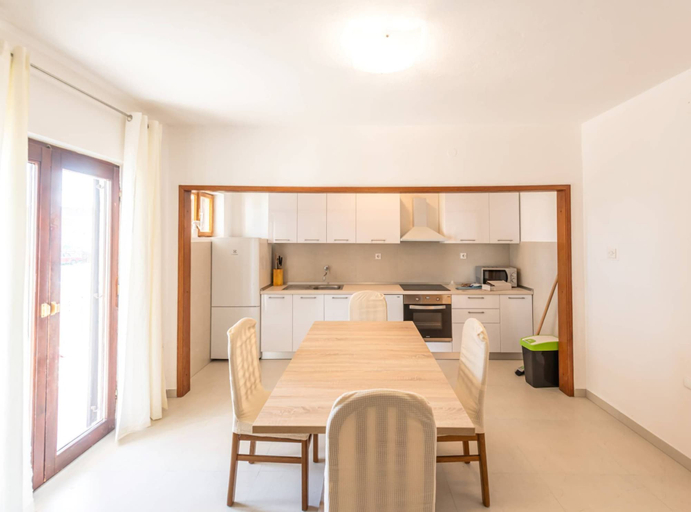 Others 5, Sunny and Sleek Apartment Kastel Novi With Terrace, Kaštela