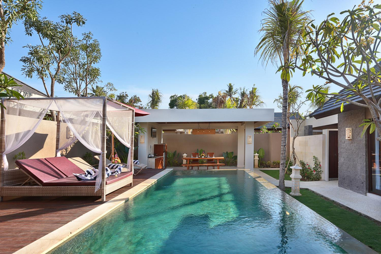 Swimming Pool 19