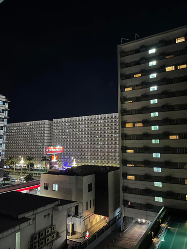 Exterior & Views, Cozypura Staycation w/ pay parking @ S Res MOA, Pasay City