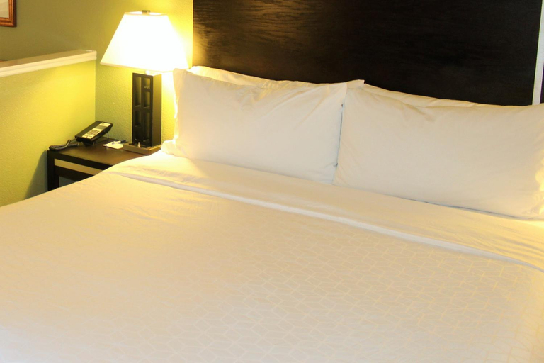 Bedroom 17