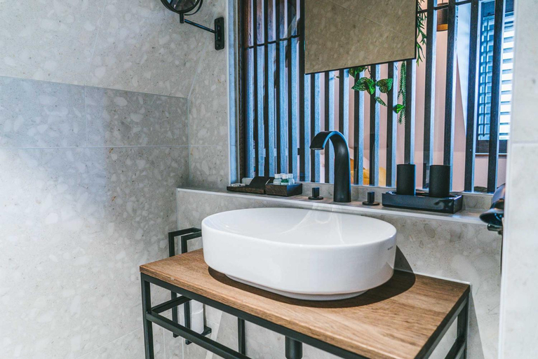 Bathroom 2, SoHotel, Schagen