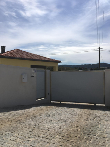 Others 2, Casas nas Hortas, Covilhã