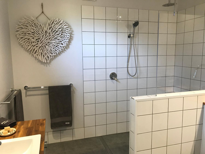 Others 3, Gillys Guesthouse, E. Gippsland - Bairnsdale