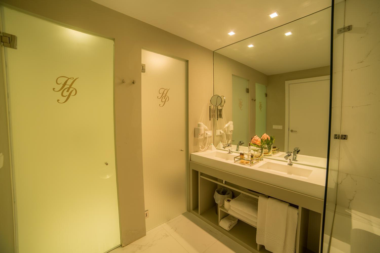 Bathroom 4, Hotel do Parque, Braga