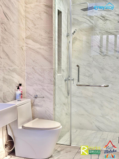 Bathroom 4, Imperio Residence by Heystay Management, Malacca City