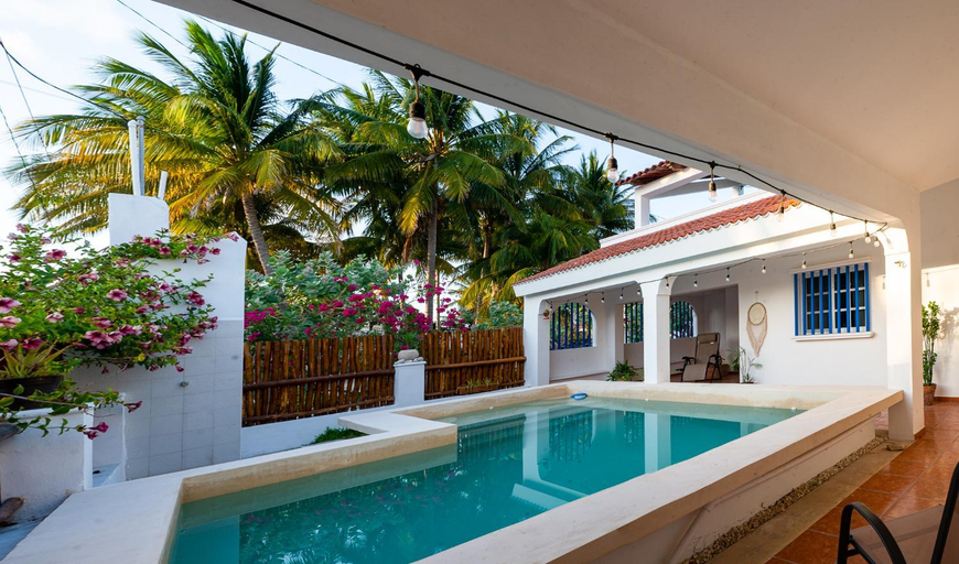 Others 5, Beach house, Progreso