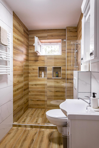 Shower, Charna apartment Beograd Zeleznik, Belgrade