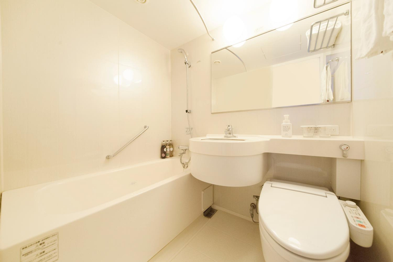 Bathroom 6