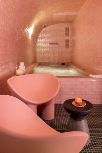 Others 5, Beaumarchais Hotel, Paris