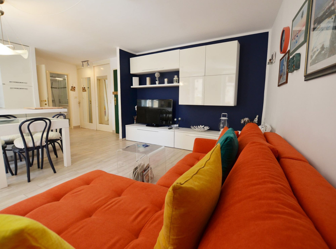 Others 4, Charming and Tranquil Rovinj Center Apartment, Rovinj