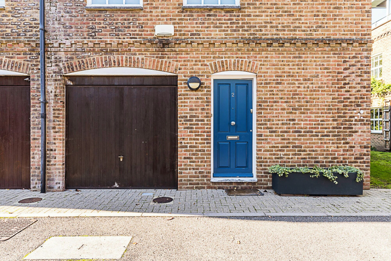 Exterior & Views 2, Sleek and Contemporary House in Battersea, London