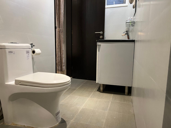 Bathroom 4, Hotel New Era, Bagmati