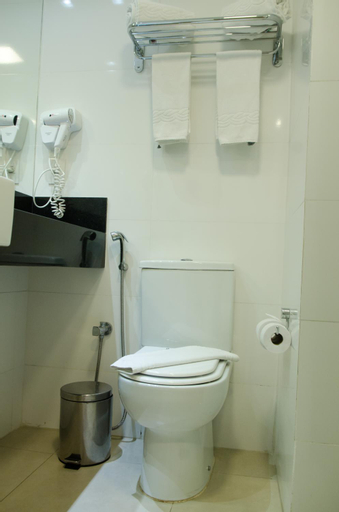 Bathroom 3
