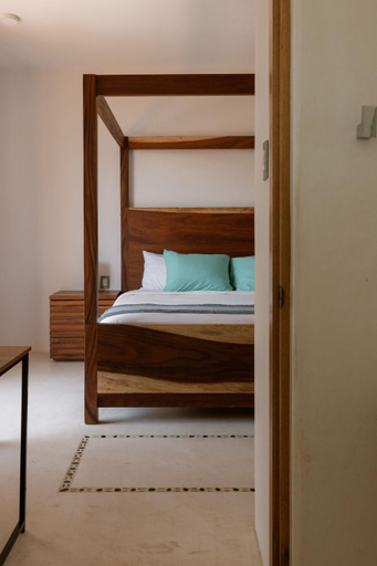 Bedroom 3, Casa Roni - 5 Bedroom Luxury Villa with Ocean View, Dist. Pochutla