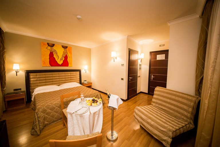 Bedroom 3, Hotel Ares, Latina