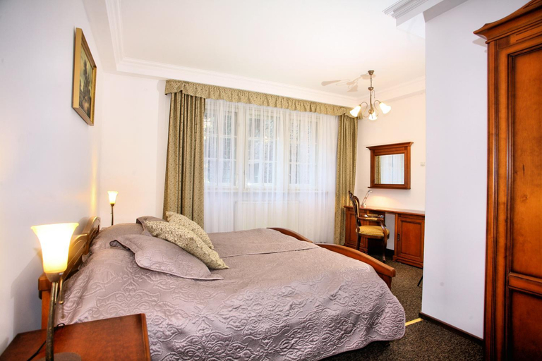 Bedroom 2, Hotel Przy Oslej Bramie - Zamek Ksiaz, Świdnica