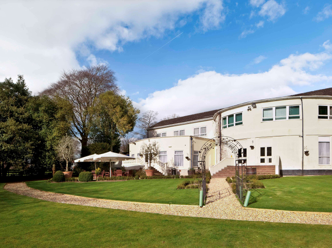 Exterior & Views 2, Mercure Chester Abbots Well Hotel, Cheshire West and Chester