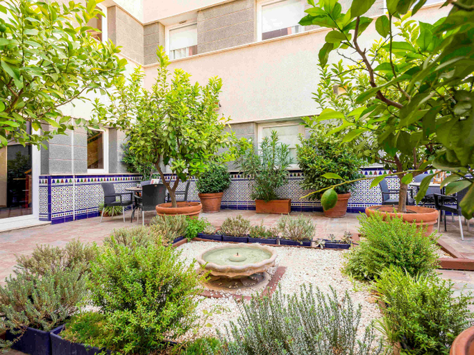 Exterior & Views 2, ibis Granada, Granada