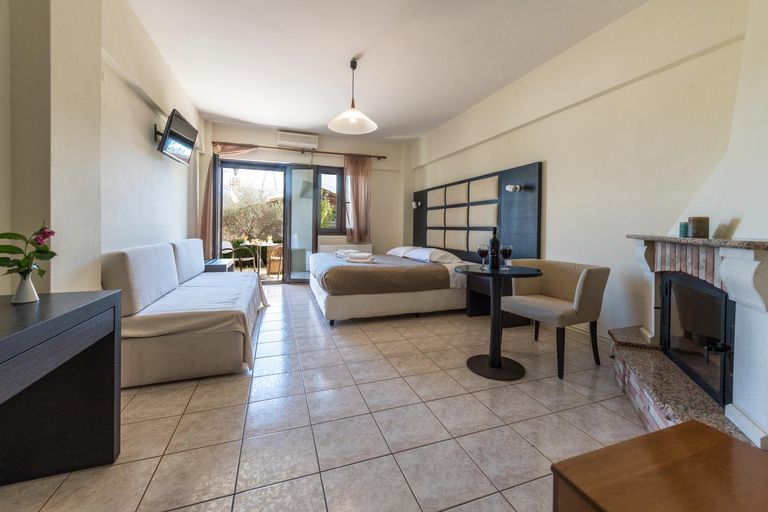 Bedroom 3, Thermios Apollon, West Greece