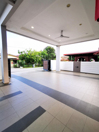 Others 5, Warni Villa 13, Muar