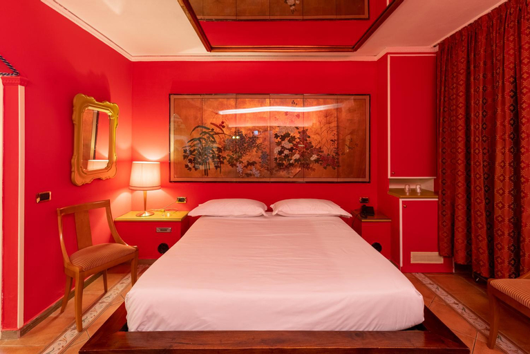 Bedroom 13
