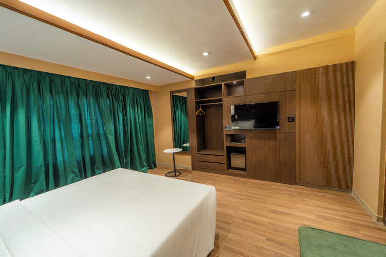 Bedroom 5, Orient Beacon Resort, Panchgani, Satara