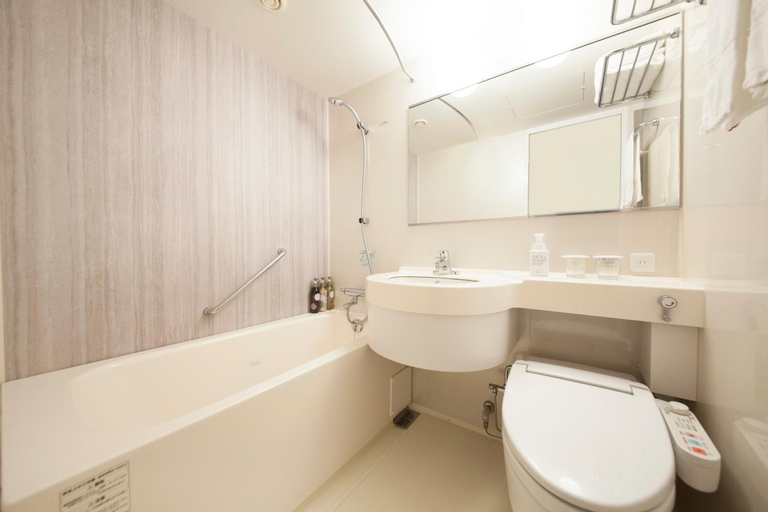 Bathroom 25