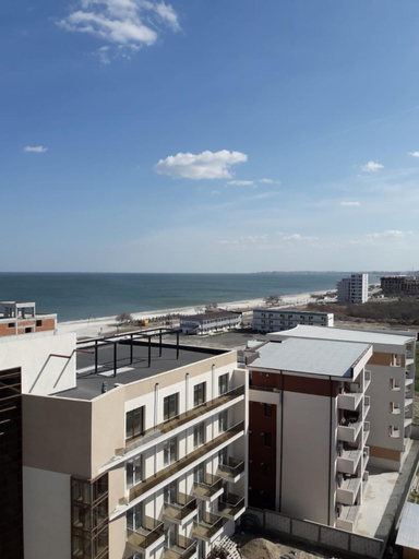 Others 4, Aquazure Residence, Navodari