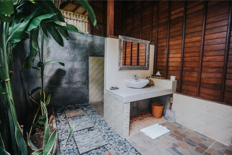 Bathroom 4, Darsan Lembongan Boutique Cottage, Klungkung