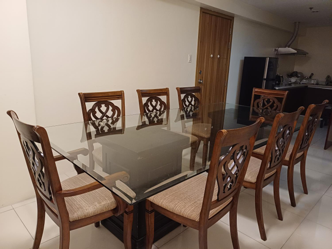 Dining Room 7