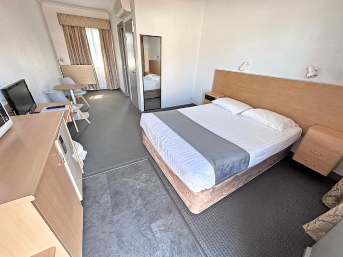 Bedroom 8