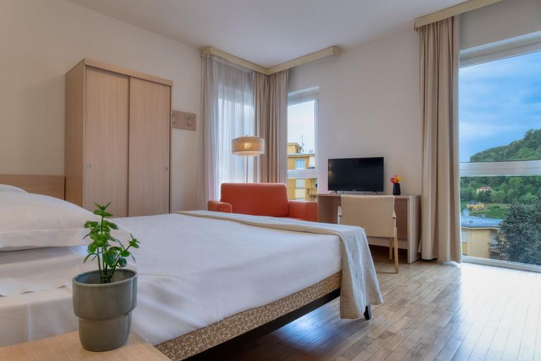 Bedroom 10