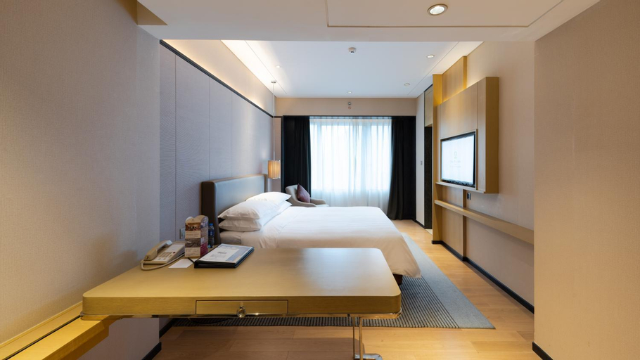 Bedroom 13
