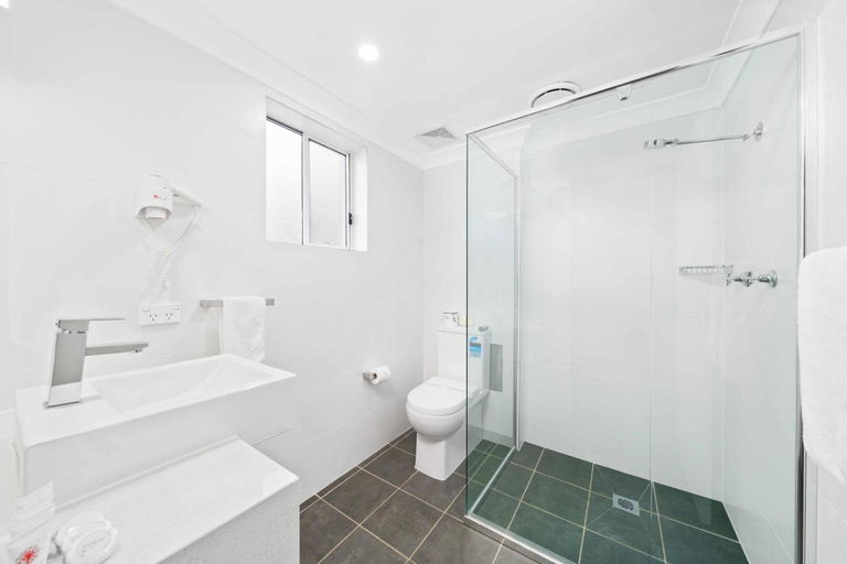Bathroom 7