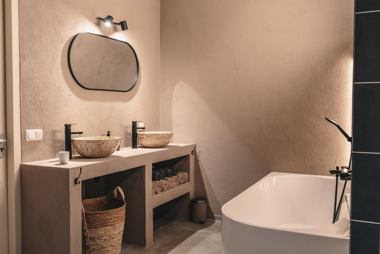 Others 3, Wellness Bed & Breakfast by Leef, Maasland