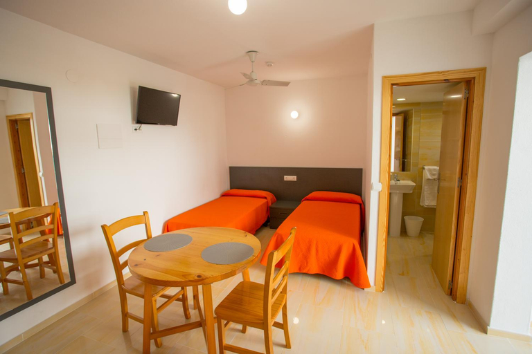 Bedroom 4, Zodiac Apartamentos, Baleares