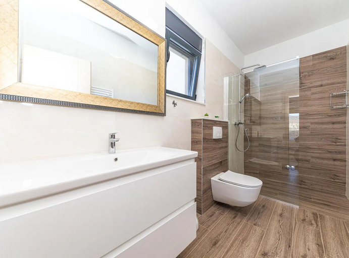 Bathroom 3, Luxurious Sanctuary Villa Primorski Dolac With Pool, Primorski Dolac