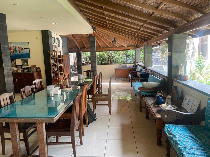 Food & Drinks 5, Graha Madesimon, Gianyar