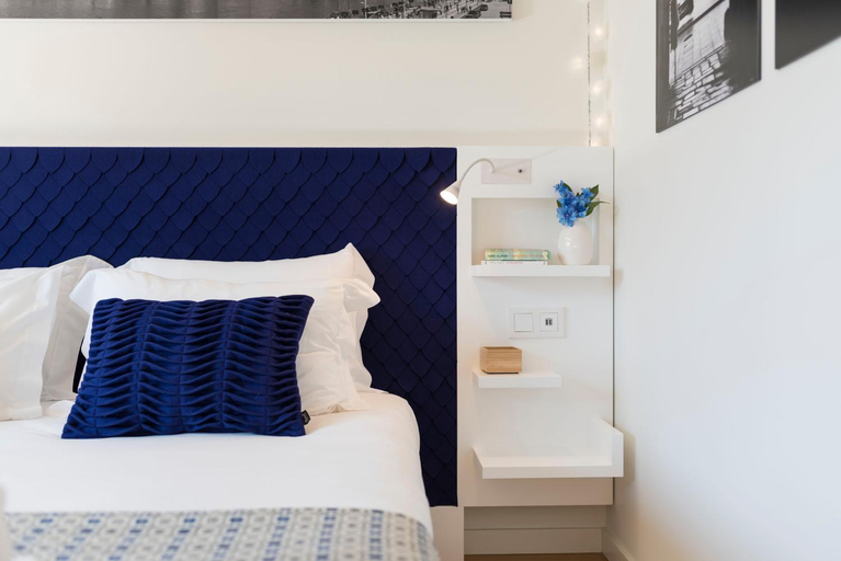 Bedroom 2, Heart of D Pedro by LovelyStay, Porto