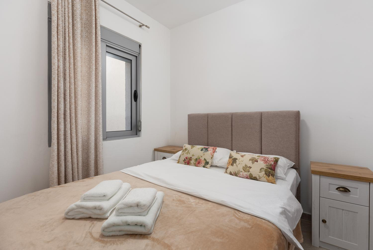 Bedroom 2, Ana's Place Near the Sea