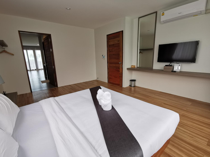 Bedroom 9
