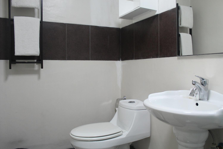 Bathroom 11