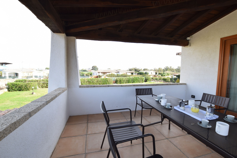 Others 5, Luisa Apartment In Budoni Shared Pool, Nuoro