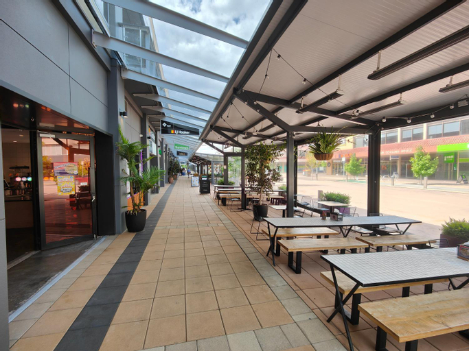 Food & Drinks, Tuggeranong Short Stay #11, Canberra