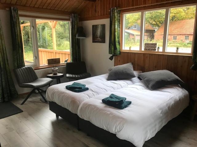Others 5, Veluwse Bossuite, Ede