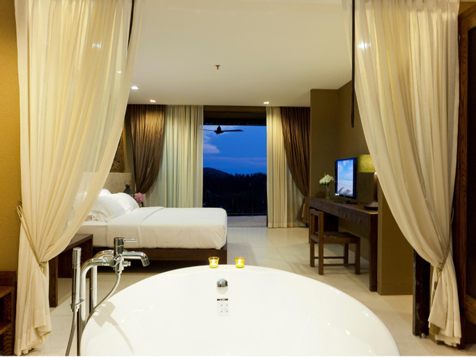 Bedroom 16