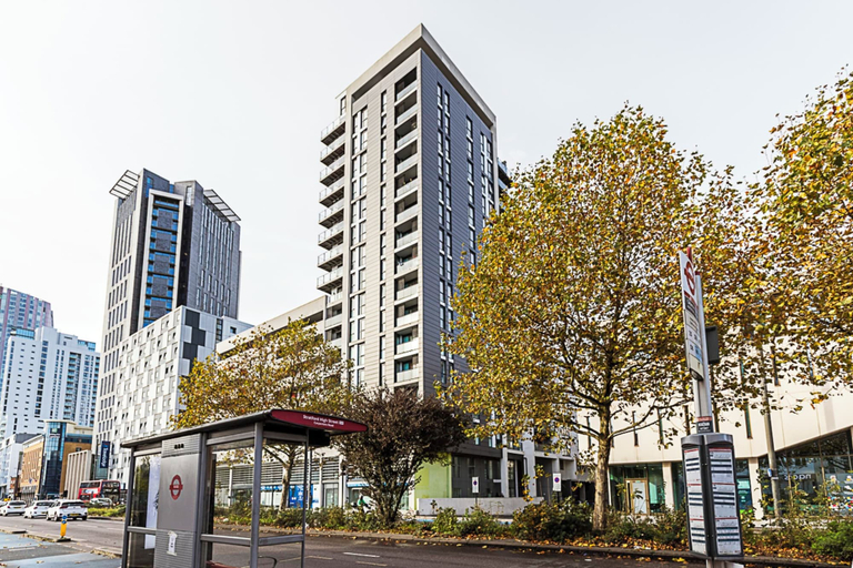 Exterior & Views 2, Stratford London Oasis, London