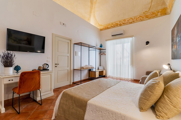 Others 4, Corte Patitari - by Patitari Suites, Lecce