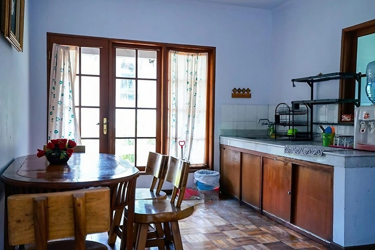 Others 4, Haven House by Vila Istana Bunga, Bandung